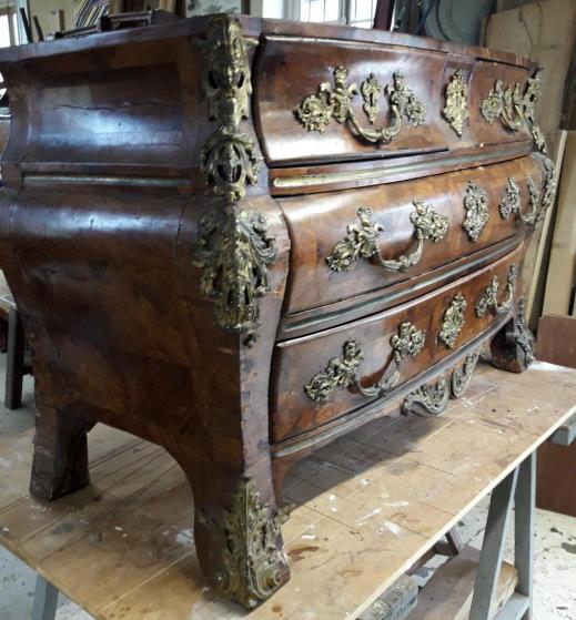 Commode tombeau cote atelier d hermand